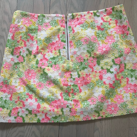 Lilly Pulitzer Tate Skirt multi color sun bonnet lace - Picture 4 of 7